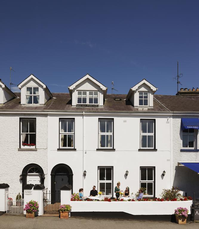 The Townhouse Strand Данмор-Ист Экстерьер фото